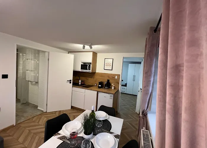 U Tosiek 3* Стегна